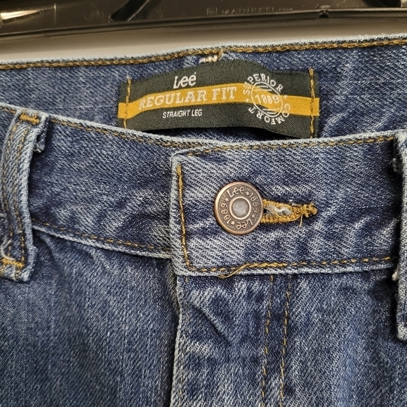 Lee Regular Fit Straight Leg Blue Jeans - Picture 4 of 8